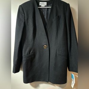 Vintage Oleg Cassini 100% wool blazer
